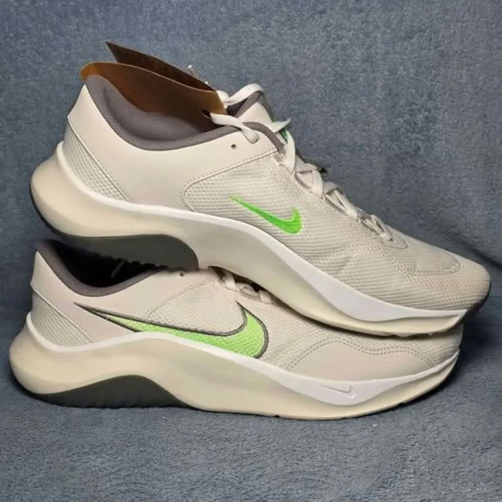 Nike Legend Essential 3 Next Nature 